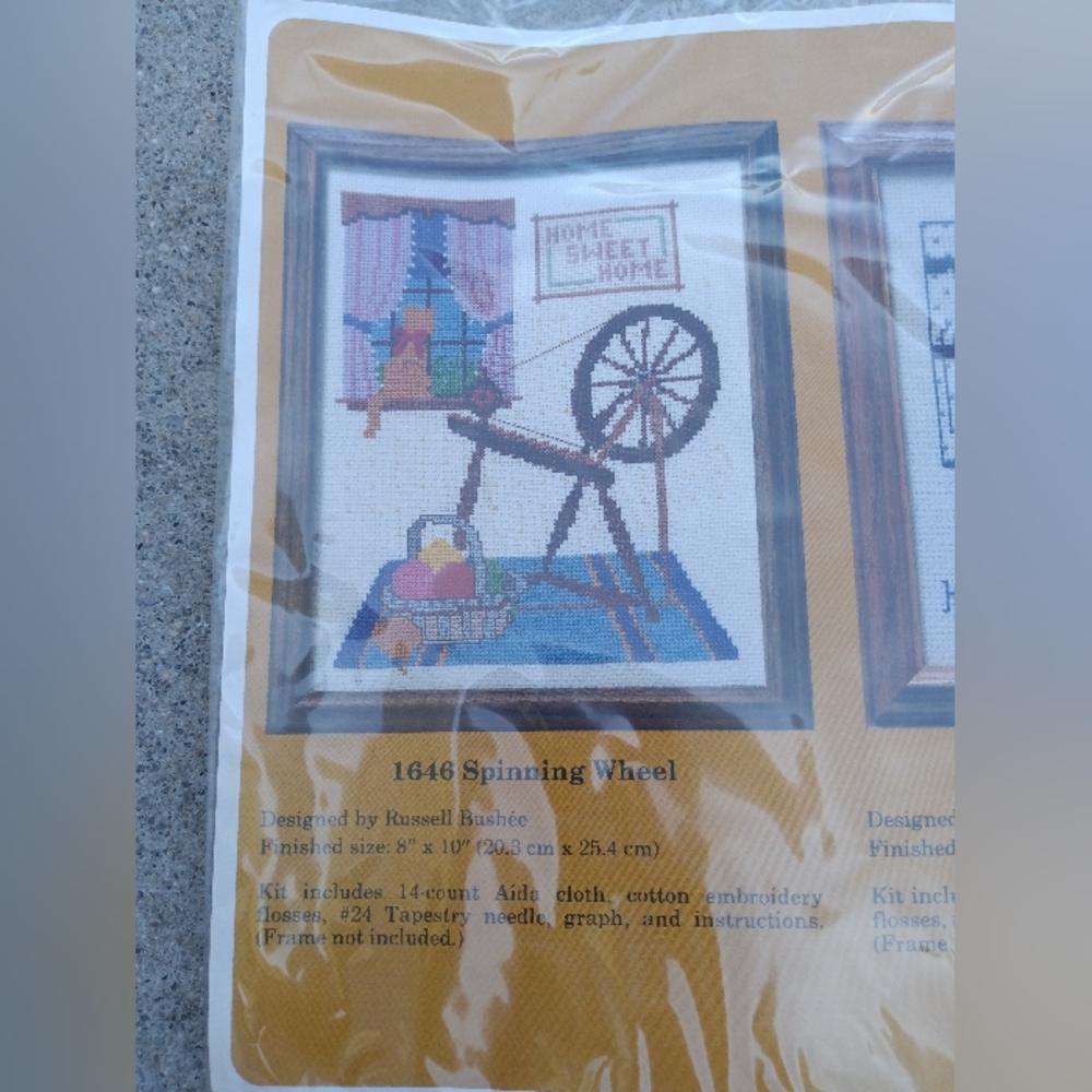 Creative Circle Spinning Wheel #1646 Cross Stitch Kit